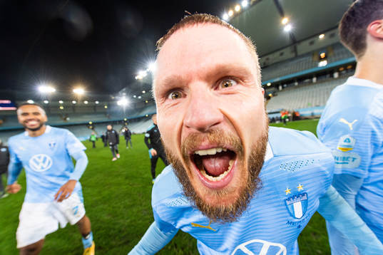 Malmö FFs Lasse Nielsen jublar över SM-guldet