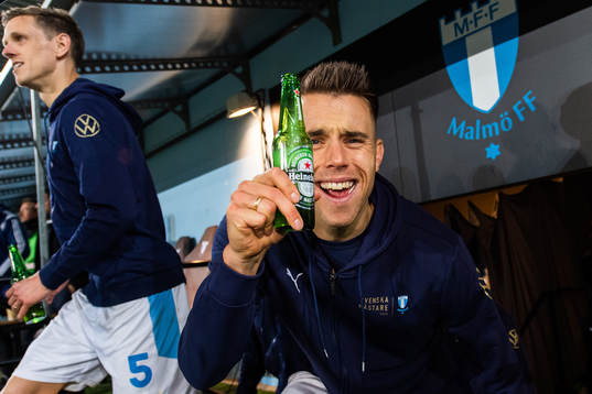 Malmö FFs Jonas Knudsen jublar över SM-guldet