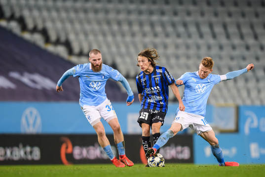 Malmö FFs Jo Inge Berget och Anders Christiansen mot