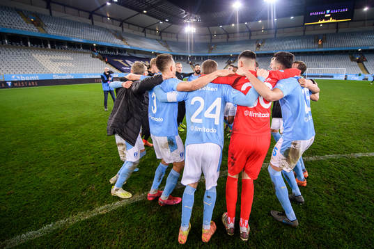 Malmö FFs spelare jublar över SM-guldet