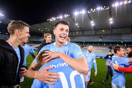 Malmö FFs Anel Ahmedhodzic  jublar över SM-guldet