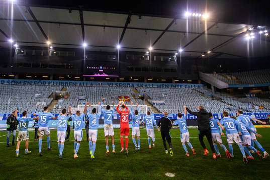 Malmö FFs spelare jublar över SM-guldet