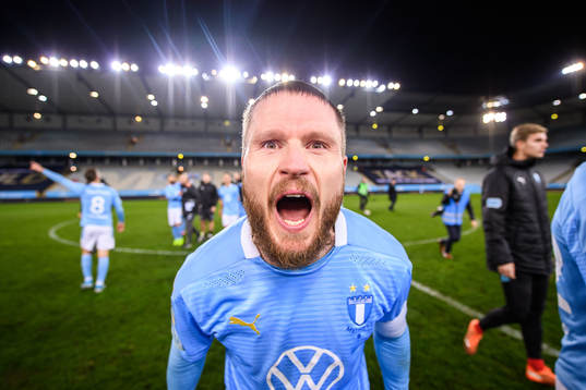 Malmö FFs Lasse Nielsen jublar över SM-guldet