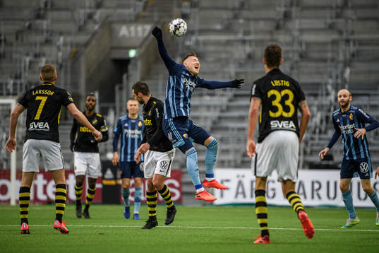 s Filip Rogic och Djurgårdens Fredrik Ulvestad