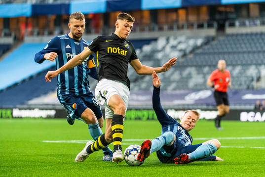 s Erik Ring och Djurgårdens Jesper Karlström