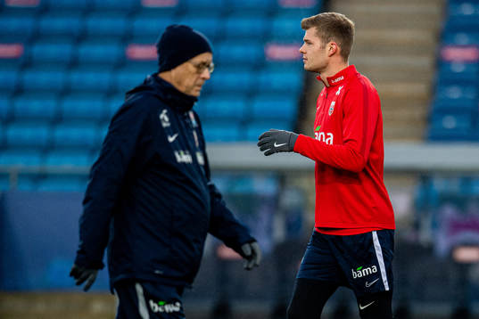 Alexander Sørloth and Lars Lagerbäck, head coach of the
