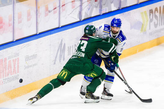 Färjestads Albert Johansson och Leksands Otto Paajanen