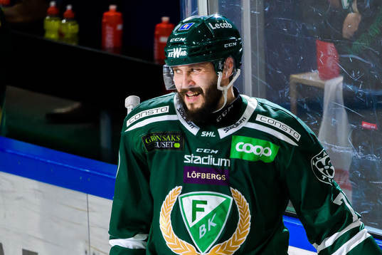 Färjestads Jesse Virtanen jublar