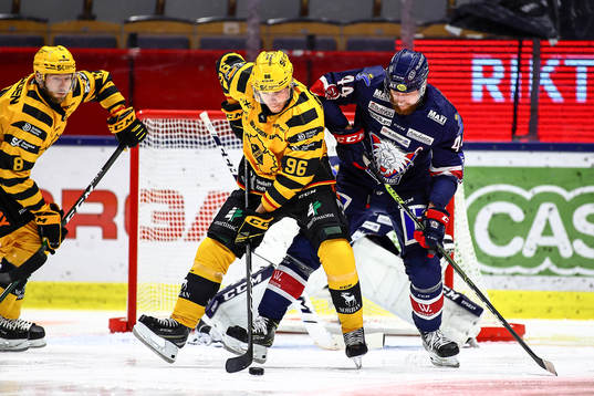 Skellefteås Rickard Hugg och Linköpings Jonas Junland