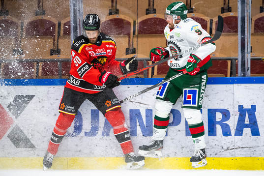 Luleås Daniel Sondell och Frölundas Jan Mursak