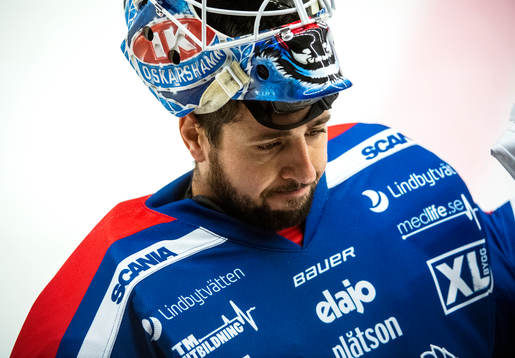 Oskarshamns målvakt Joe Cannata deppar