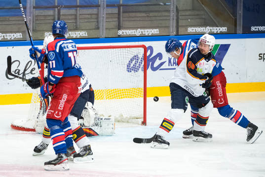 Oskarshamns John Dahlström gör 2-1 bakom Djurgårdens