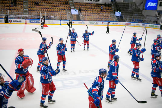 Oskarshamns spelare jublar