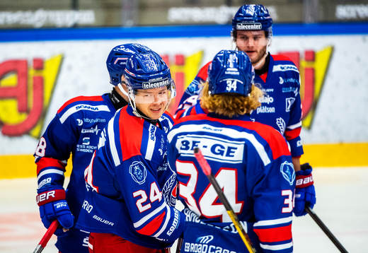 Oskarshamns Kim Strömberg jublar