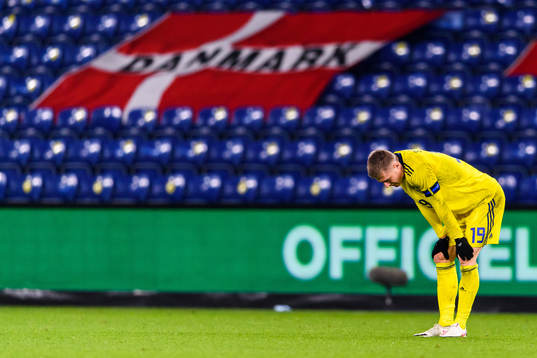 Mattias Svanberg of Sweden looks dejected