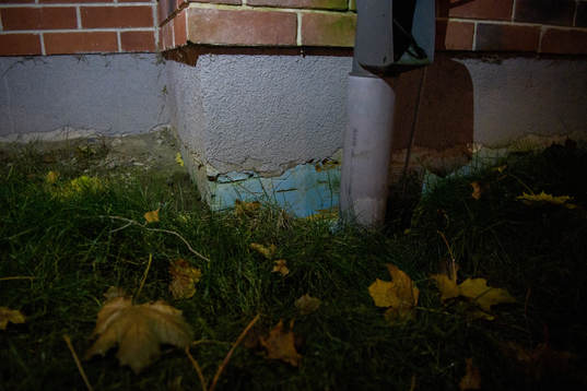 Reperation av golvplattan på Grimsta IPs nya läktare
