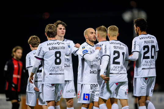 Sirius spelare jublar