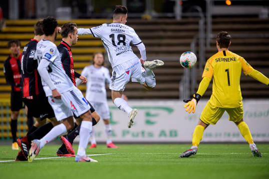Sirius Laurent Shabani oroar framför Brommapojkarnas