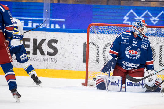 Oskarshamns målvakt Joe Cannata deppaR