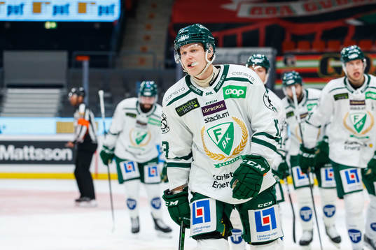 Färjestads Daniel Viksten jublar