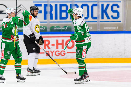 Rögles Simon Ryfors jublar