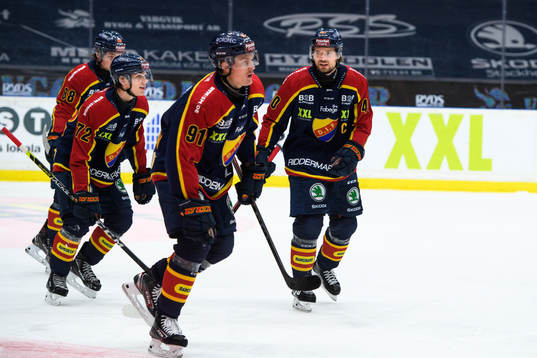 Djurgårdens William Eklund och Jacob Josefson jublar