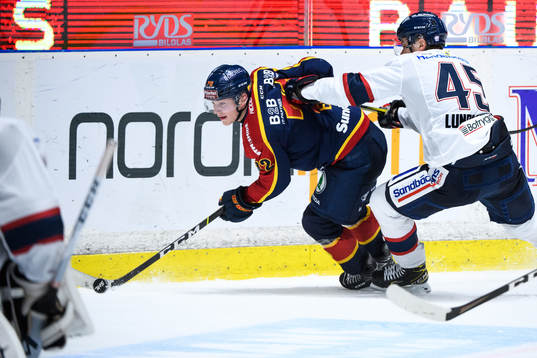 Djurgårdens William Eklund och Linköpings Simon Lundmark