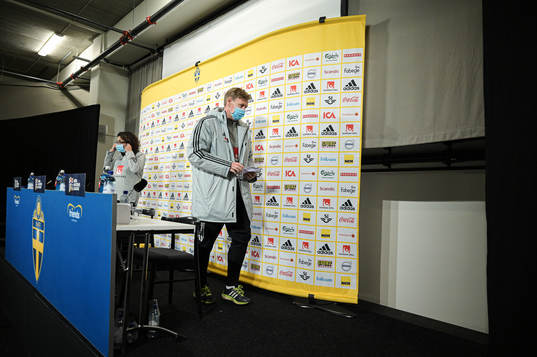 Assistant coach Peter Wettergren of the Swedish national