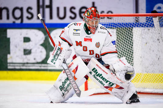 Modos målvakt Anthony Peters