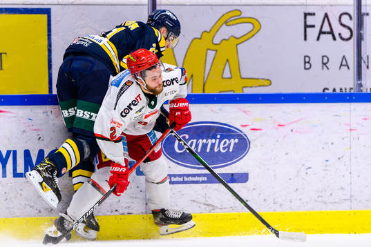 Modos Anton Öhman och Södertäljes Henrik Malmström