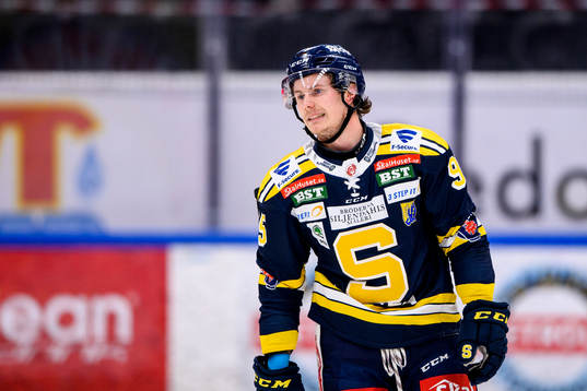 Södertäljes Nick Olesen deppar