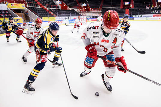Södertäljes Samuel Fagemo och Modos Daniel Sylwander