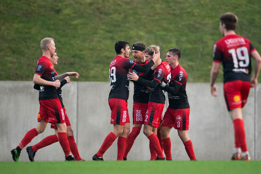 Bläddra bland fler bilder av Fotboll, Div 1 södra, herr, Lunds BK - Trollhättan