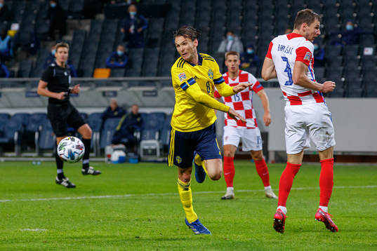 Albin Ekdal of Sweden and Boma Barisic of Croatia