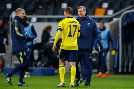 Viktor Claesson and head coach Peter Wettergren