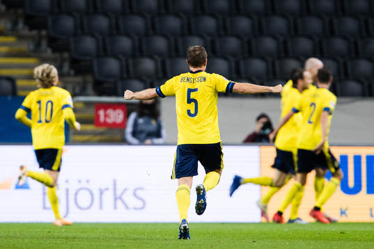 Pierre Bengtsson Pierre Bengtsson celebrates the 2-0 goal
