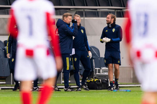 Peter Wettergren, head coach of Sweden celebrates
