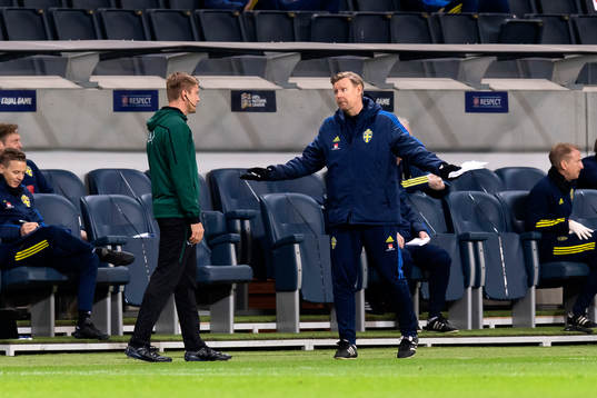 Peter Wettergren, head coach of Sweden reacts