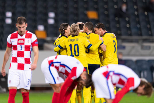 The swedish playes celebrate