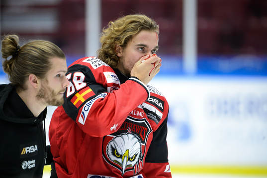 Malmö Redhawks Adam Brodecki har ont