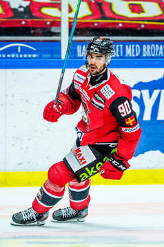 Malmö Redhawks Joe Veleno jublar