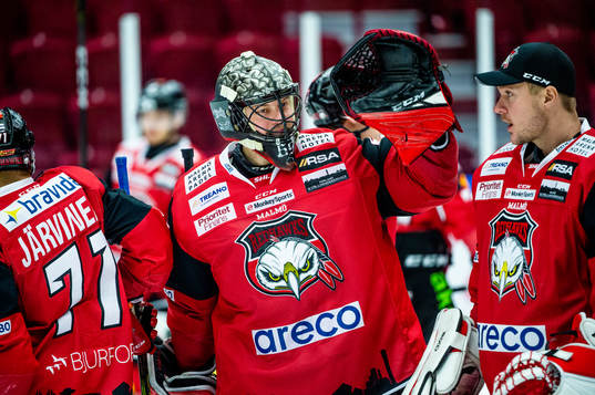 Malmö Redhawks målvakt Oscar Alsenfelt och målvakt Lars