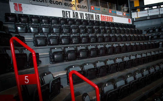 Tomma läktare