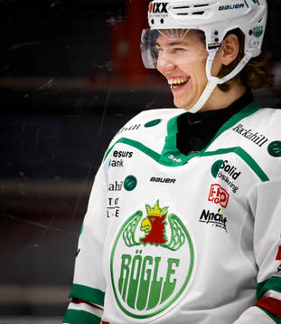 Rögles Moritz Seider är glad