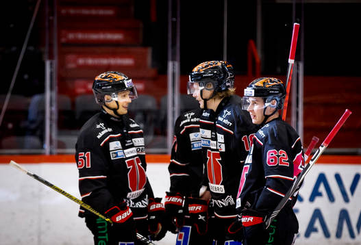 Örebros Rodrigo Abols gör 6-5 och jublar med Kristian