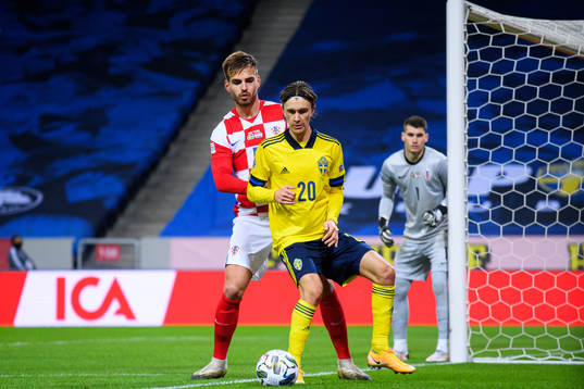 Marin Pongracic of Croatia  and Kristoffer Olsson of Sweden