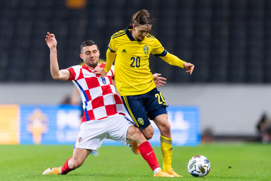 Mateo Kovacic of Croatia and Kristoffer Olsson of Sweden