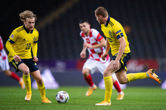 Emil Forsberg and Dejan Kulusevski of Sweden