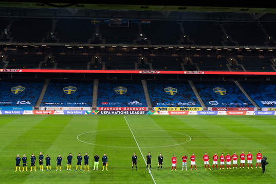 The players of Sweden and Croatia at lineup