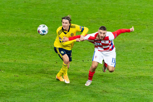 Kristoffer Olsson of Sweden and Nikola Vlasic of Croatia